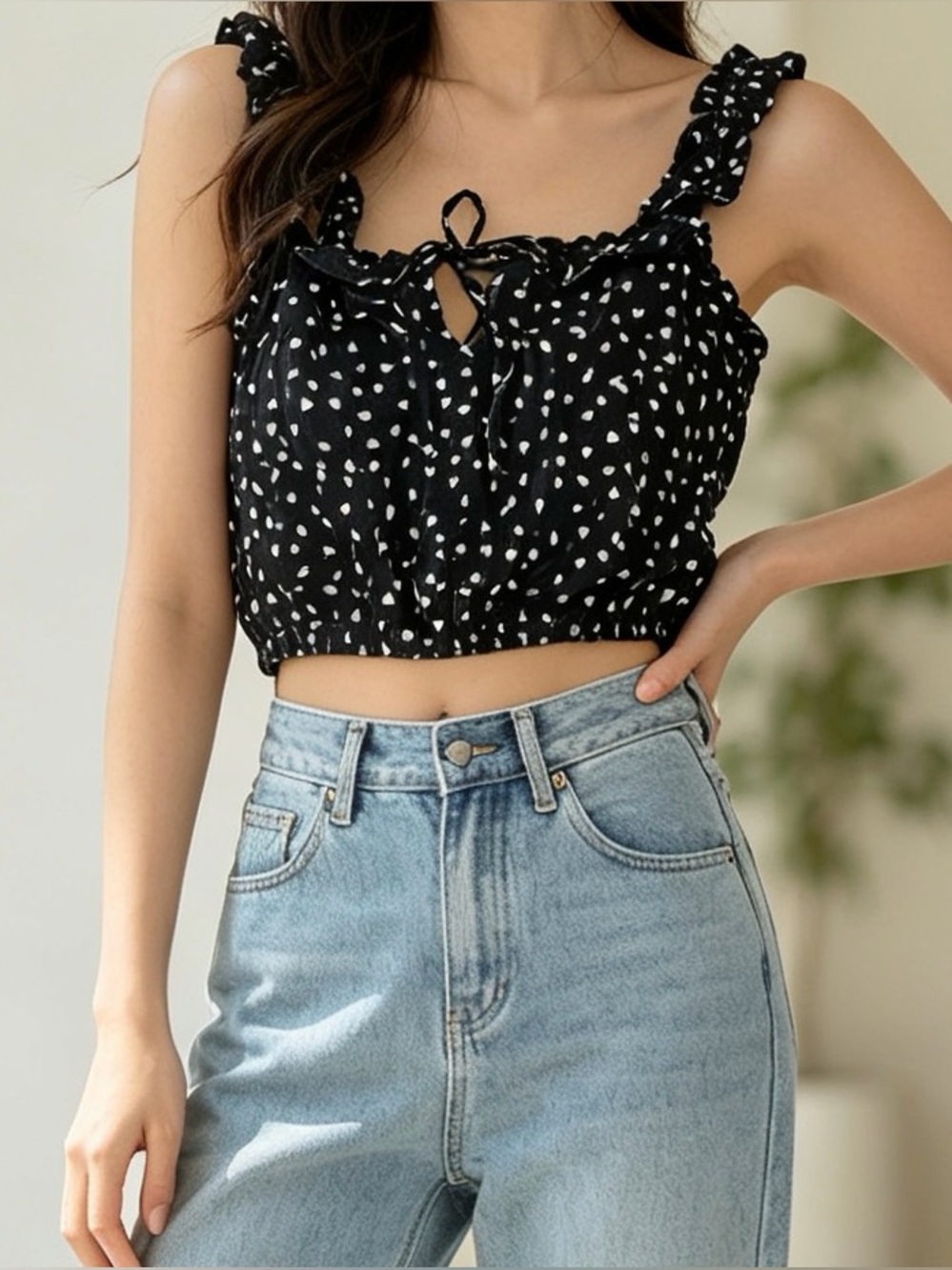 Abercrombie & Fitch Black White Heart Print Ruffle Tie Crop Top